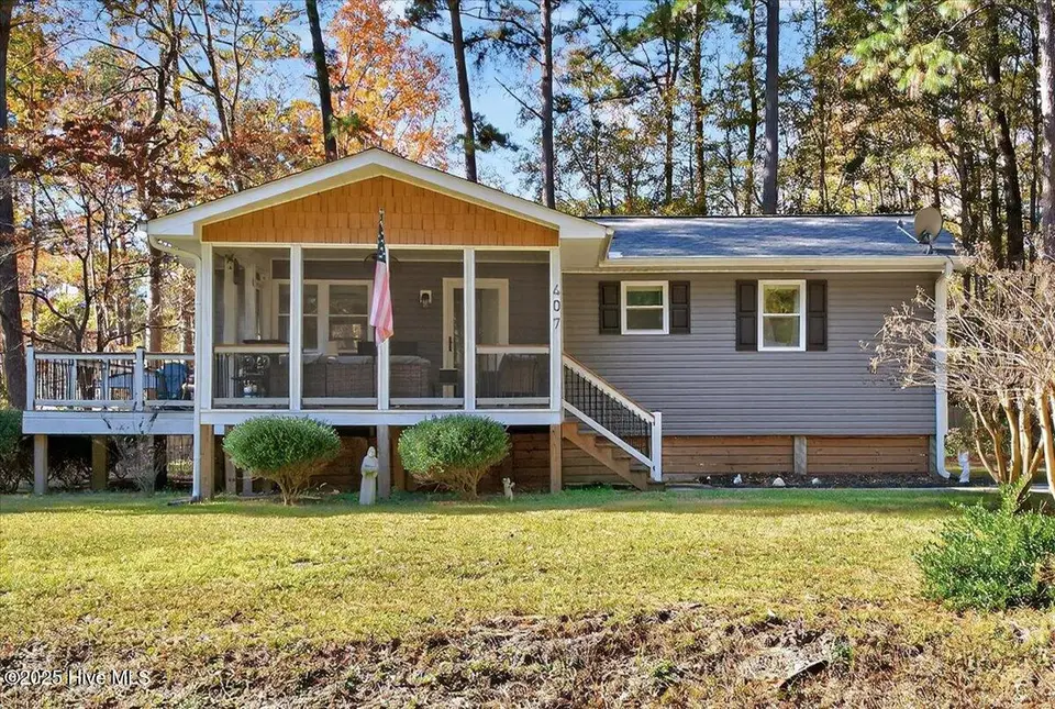 407 Sandlewood Drive NW, Calabash, NC 28467 – photo 1 of 60: Front