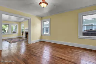 1912 Nun Street, Wilmington, NC 28403 – photo 7: Dining Room