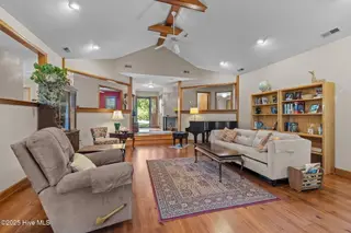404 Hillcrest Drive, Morehead City, NC 28557 – photo 11: 20-web-or-mls-1S3A0640