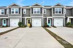 72 Cashmere Court Unit 12, Wilmington, NC 28411 — 3-bedroom townhome in Blake Farm, Wilmington, NC, photo 6 of 50: 68CashmereCourt-6