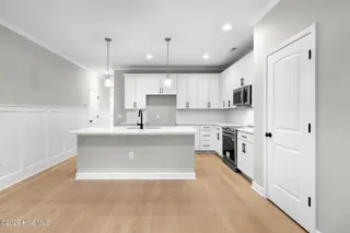 230 Cline Way Unit 130, Beaufort, NC 28516 – photo 3: Open Concept Kitchen and Living