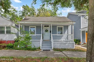 321 S 7th Street, Wilmington, NC 28401 — 3-bedroom home, Wilmington, NC, photo 3 of 34: 004_img_7467_779
