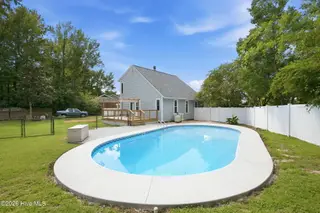 204 Little John Lane, Havelock, NC 28532 – photo 2: 34-web-or-mls-DSC_6367