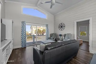 2307 Ocean Drive, Emerald Isle, NC 28594 – photo 20: 21-web-or-mls-1S3A3130