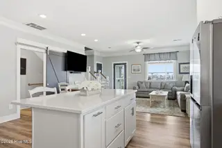 513 Turner Street, Beaufort, NC 28516 – photo 13: 13-web-or-mls-1S3A9426_edit