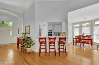 804 Oak Creek Place, Wilmington, NC 28405 — 4-bedroom home in Landfall, Wilmington, NC, photo 12 of 60: 012_img_3413_914
