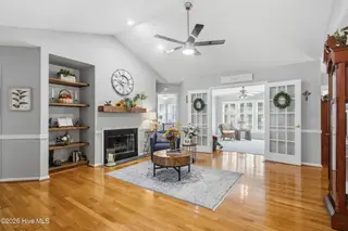1709 Candlewood Lane, New Bern, NC 28562 – photo 2: 1709 Candlewood Lane