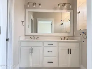 112 Flat Clam Drive, Wilmington, NC 28401 – photo 20: Guest Bath