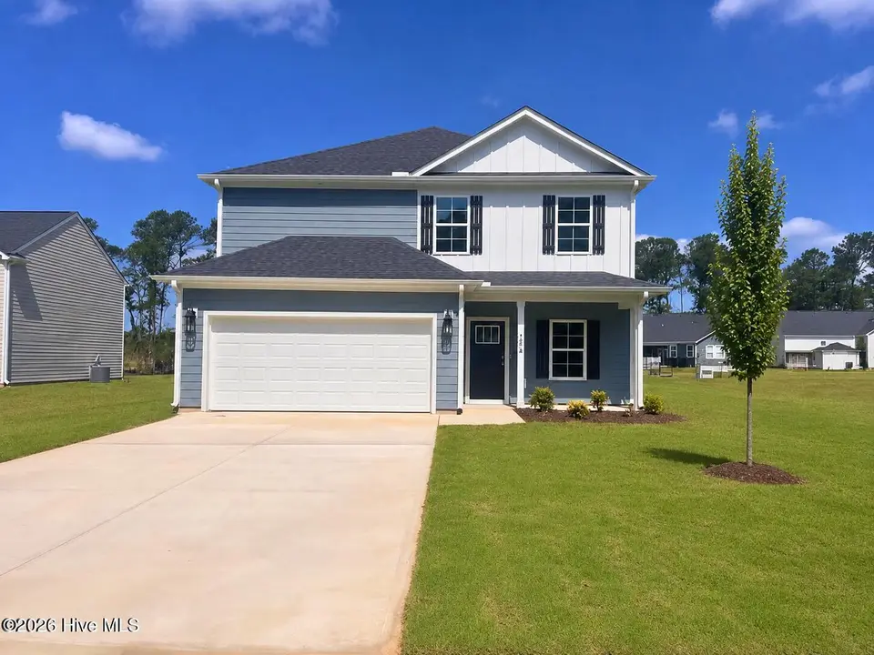 7016 Bayberry Park Drive, New Bern, NC 28562 – photo 1 of 17: e770713e-426a-4fdb-8312-d5559f3aa926