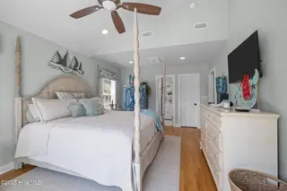 3111 Arendell Street, Morehead City, NC 28557 – photo 21: Principal suite