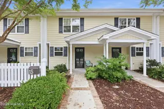 1308 Ann Street 15, Beaufort, NC 28516 – photo 21: 21-web-or-mls-1308-Ann-St-#15---01_edit