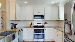 327 Oakmont Drive, Hampstead, NC 28443 – photo 18: 327-Oakmont-Dr (47)