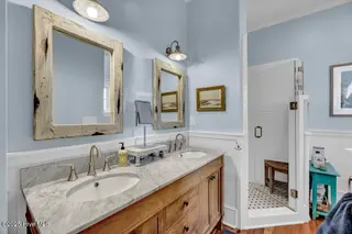 209 N Lord Street, Southport, NC 28461 – photo 24: Primary Bathroom