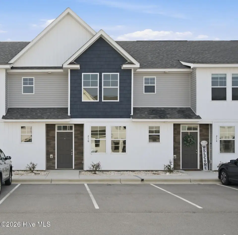 216 Sandy Cove Lane, Sneads Ferry, NC 28460 – photo 1 of 24