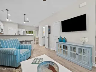44 Catalina Circle, Swansboro, NC 28584 – photo 6: Living Area