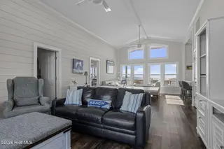 2307 Ocean Drive, Emerald Isle, NC 28594 – photo 19: 20-web-or-mls-1S3A3127