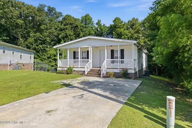 307 Shipmans Pike, Jacksonville, NC 28546