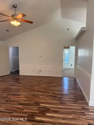 110 Midyette Avenue, New Bern, NC 28560 — 3-bedroom home in Pinecrest Estates, New Bern, NC, photo 9 of 24: IMG_3080