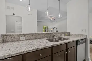371 Dan Owen Drive, Hampstead, NC 28443 – photo 14: 16-web-or-mls-IMG_4891