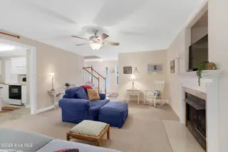 526 Pearson Circle, Newport, NC 28570 – photo 3: Living space