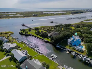 227 Gazebo Court, Wilmington, NC 28409 — 6-bedroom home in Inlet Point Harbor, Wilmington, NC, photo 1 of 67: Aerial