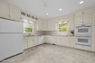 813 St Andrew Street, Tarboro, NC 27886 – photo 23: Kitchen