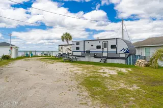 1096 Salter Path Road, Salter Path, NC 28512 – photo 16: 52-web-or-mls-1086-salter-path-rd-52