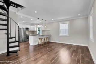 910 Walnut Street, Wilmington, NC 28401 – photo 5: P1699216