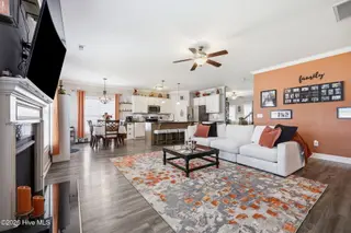 732 Megan Drive, Greenville, NC 27834 – photo 16: Great room