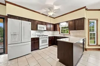 602 Kempton Drive, Greenville, NC 27834 – photo 21: 21-web-or-mls-BLS_0373