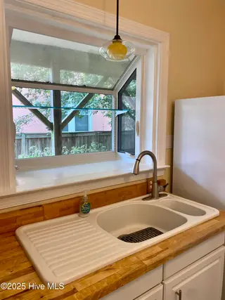 1305 Anderson Street NW, Wilson, NC 27893 – photo 11: IMG_1991