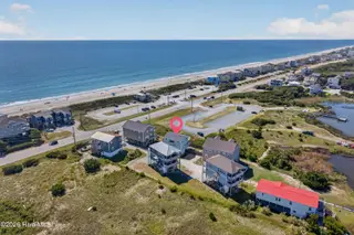 111 Summer Place Drive, North Topsail Beach, NC 28460 — 3-bedroom home, North Topsail Beach, NC, photo 18 of 58: 111SummerPlaceDrive-55