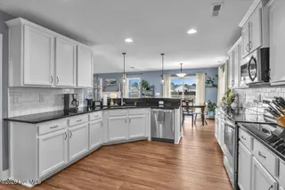 426 Pebble Shore Drive, Sneads Ferry, NC 28460 – photo 11: 08-Final 426 Pebble Shore Dr-RJREM-1060
