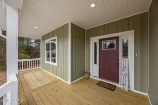 2124 Caracara Drive, New Bern, NC 28560 – photo 4: front porch