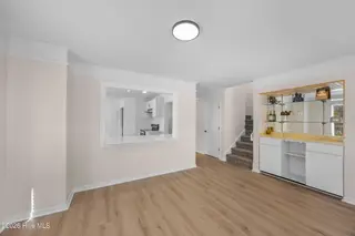 5122a Greenville Loop Road, Wilmington, NC 28409 — 4-bedroom townhome, Wilmington, NC, photo 17 of 56: 17_dining area