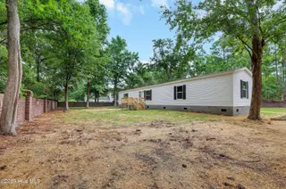 9180 Central Boulevard SE, Winnabow, NC 28479 — 3-bedroom manufactured home in Town Creek Estates, Winnabow, NC, photo 4 of 32