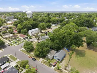 618 S 11th Street, Wilmington, NC 28401 – photo 17: 6-web-or-mls-DJI_20260513120908_0073_D