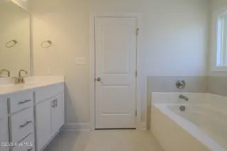 1852 Olde Towne Pointe Boulevard, Jacksonville, NC 28546 – photo 20: IMG_5379-HDR