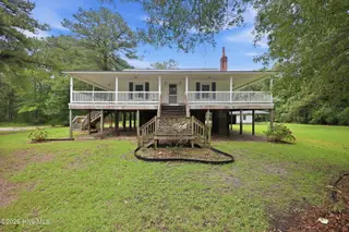 205 Streets Ferry Road, Vanceboro, NC 28586 – photo 1: 2-web-or-mls-0C0A0389-edit