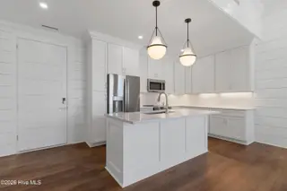 805 Mulberry Street 109, Beaufort, NC 28516 – photo 4: Kitchen