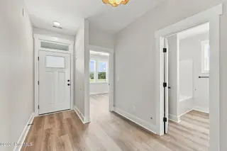 101 Wave Court, Newport, NC 28570 – photo 21: 25-web-or-mls-101-Wave-Ct-025_edit