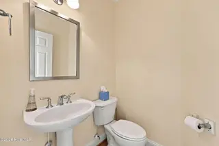 105 Winston Avenue Unit A & B, Atlantic Beach, NC 28512 – photo 19: 50-web-or-mls-105-Winston-093_edit