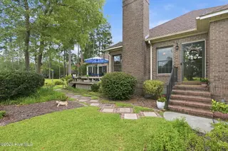 8004 Club House Drive, New Bern, NC 28562 – photo 2: 03-51-web-or-mls-DSC_6118_edit