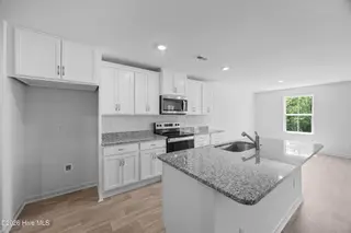 4657 Swimming Lane 19, Shallotte, NC 28470 – photo 13: 22_kitchen