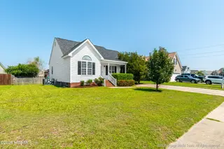 2020 Charterhouse Lane, Winterville, NC 28590 – photo 6: 20260902 MLS S_Nilsen 2020 Charterhouse