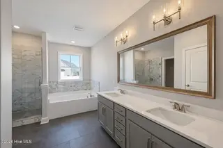 4508 Falconcrest Court, Wilson, NC 27896 – photo 7: Primary Bathroom
