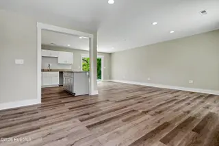 5314 Autumn Drive, Wilmington, NC 28409 — 3-bedroom home in Forest Park, Wilmington, NC, photo 4 of 36