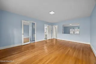 400 Country Club Drive, Jacksonville, NC 28546 – photo 18: 22-web-or-mls-400 Country Club Dr. 36