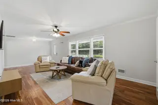 4524 Mockingbird Lane, Wilmington, NC 28409 — 4-bedroom home in Long Leaf Hills, Wilmington, NC, photo 11 of 58: 4524MockingbirdLn-46