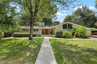 1810 Hawthorne Road, Wilmington, NC 28403 – photo 1